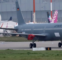 Airbus A321 LR der Luftwaffe: Auf diesem Bild noch ohne Triebwerke. Diese hat er inzwischen aber bekommen.