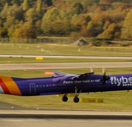 Flybe-Chefs setzten Aktionären Pistole auf die Brust