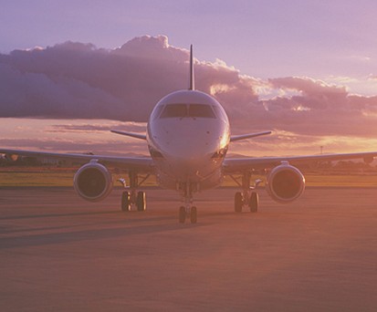 Eine Embraer 170: Venezuela will neue Flieger bei den Brasilianer kaufen.
