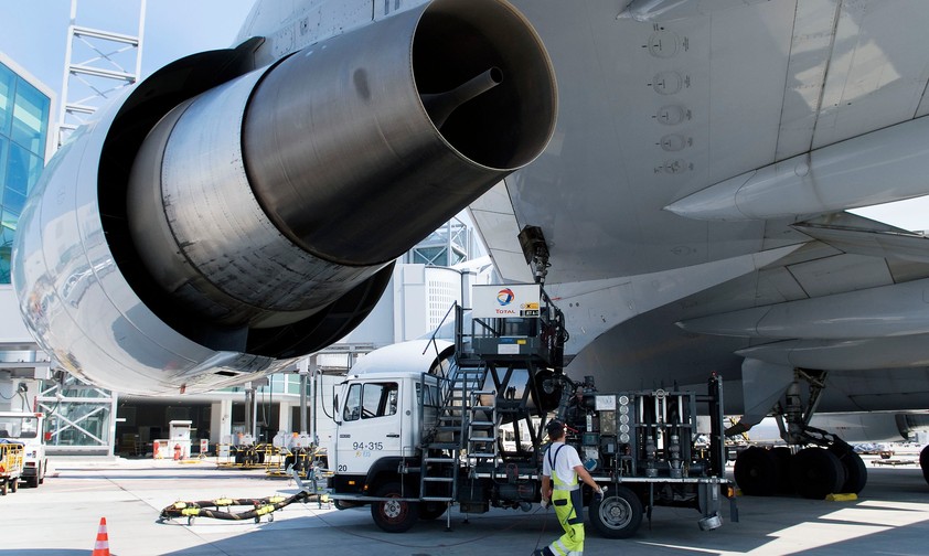 lufthansa betakung boeing 747 400 01