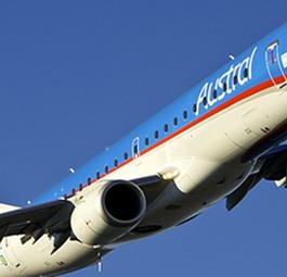 Embraer von Austral: Eine Maschine der Airline musste warten - in der Luft.