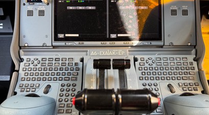 Cockpit eines Airbus A350 von Emirates: Turbulenzen fordern die Luftfahrt heraus.