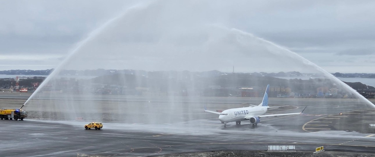 Erster United-Flug in Nuuk: Die Airline fliegt seit Juni nach New York.