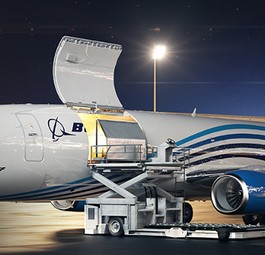 Boeing 737-800 als Frachter: Zweites Leben für alte Passagierflugzeuge.