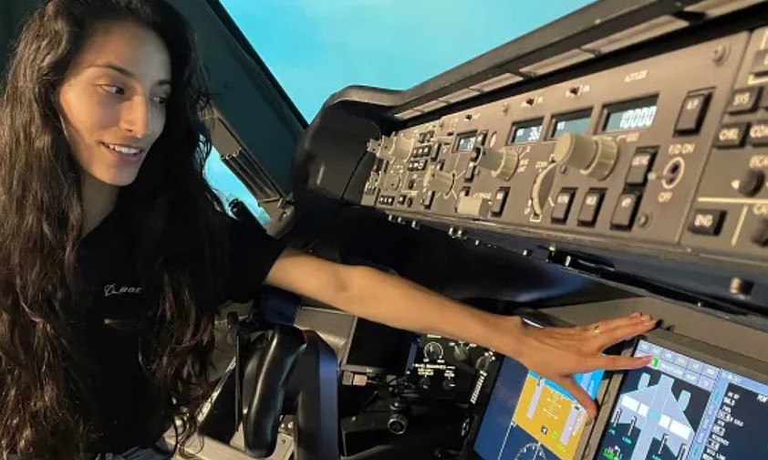 Bildschirme im Cockpit: Sind alle berührungssensitiv.