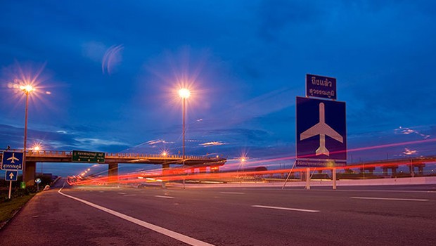 Straße zum Flughafen Suvarnabhumi: Selten so leer.