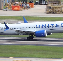 Eine Boeing 737 Max 8 von United Airlines: Am 28. Juli musste ein Flugzeug wegen eines medizinischen Notfalls außerplanmäßig landen.