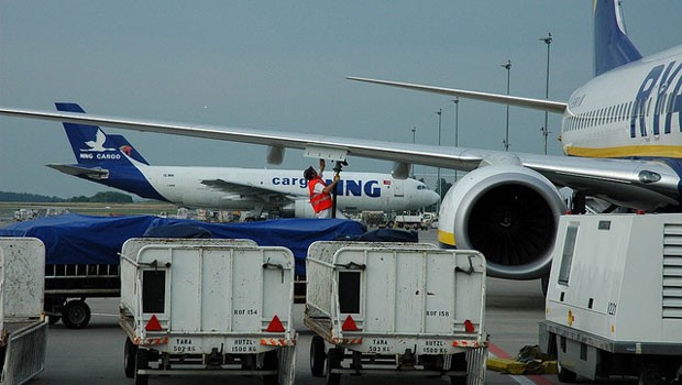 Der wohl bekannteste deutsche Provinzflughafen ist «Frankfurt-Hahn», etwa 115 Kilometer vor Frankfurt. Es ist unbekannt, wie viele Touristen dort ankamen und statt der Frankfurter Skyline auf die Wälder des Hunsrücks starrten - vermutlich eine Menge.
