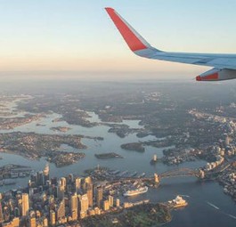 Blick aus einem Flieger von Jetstar auf Sydney: Mit dem A321 LR nonstop nach Bali.