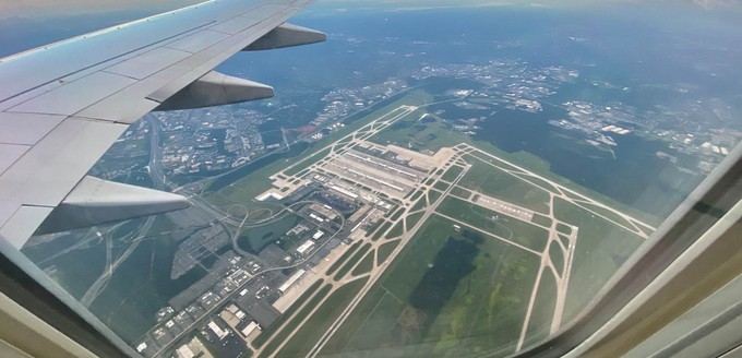 <strong>Platz 9:</strong> Washington Dulles International Airport (USA). 6186 Verbindungen  im September 2020 (74 Prozent Abfall).