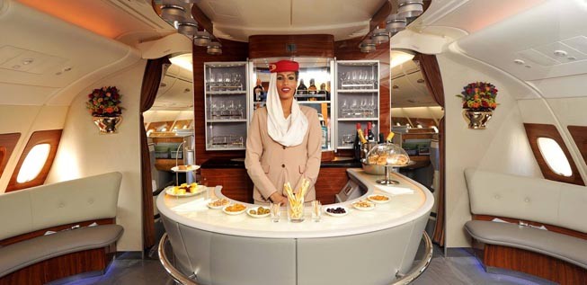Die Lounge ist aber auch in ihm vorhanden. Sie befindet sich hinten auf dem Oberdeck.