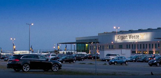 Flughafen Weeze: Das Bild wird bald abwechslunsgreicher.