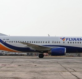 Boeing 737-400 von Fly Armenia Airways: Wird aussortiert.