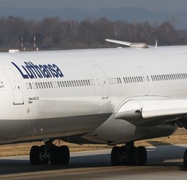 Airbus A340-600 von Lufthansa (Archivbild): Ein Fliegers dieses Typs musste nach Cali ausweichen.