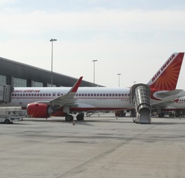 Flugzeuge von Air India am Flughafen: Alles soll überprüft werden.