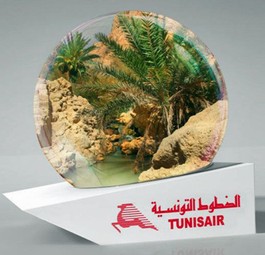 Werbung von Tunisair: Die Auslastung steigt wieder an.