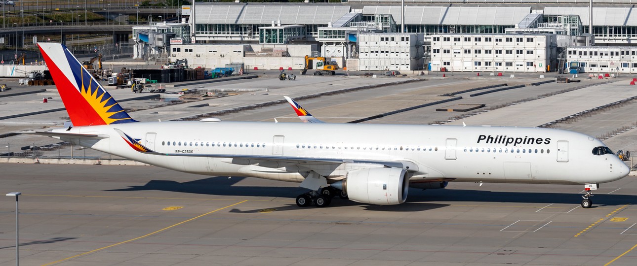 Der erste der vier geleasten Airbus A350 landete schon im Juli in München: Er trug die Farben des vorherigen Betreibers Philippine Airlines.