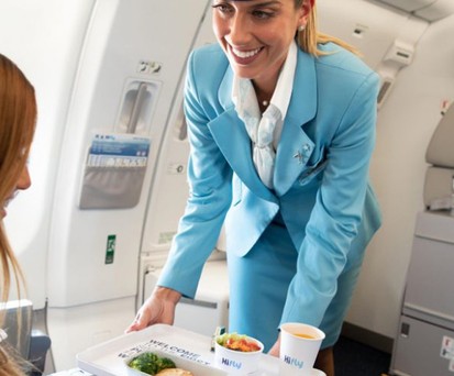 Essen im Hi-Fly-Flieger: Einwegplastik wird durch andere Materialien ersetzt.