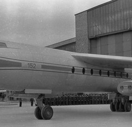 Die DDR war mit ihrem Flugzeug Baade 152 gescheitert, das machte Rumänien stolz.