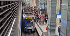 U80 und U81: Jetzt hat auch der Flughafen Düsseldorf einen Stadtbahn-Anschluss.