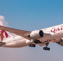 Ein Dreamliner von Qatar Airways: Die Airline baut das Angebot aus.