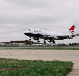 Den Abschluss macht die Boeing 747 mit der sogenannten Negus-Lackierung.