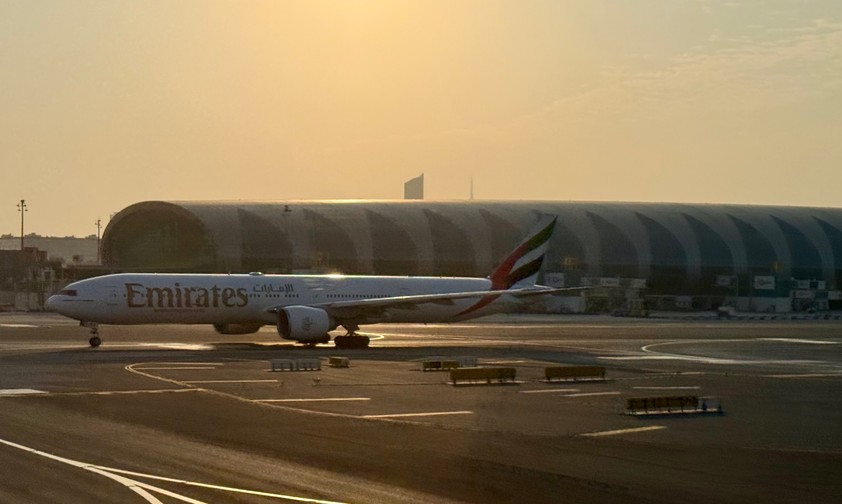 Boeing 777 von Emirates in Dubai: Der Betrieb wurde kurzzeitig gestoppt.