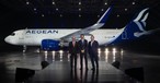 Vor dem Airbus A320 Neo im neuen Design (von links): Airline-Chef Gerogiannis, Griechelands Premierminister Mitsotakis und Aegean-Präsident Vassilakis.