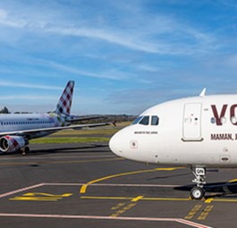 Zwei Flugzeuge von Volotea: Die Airline ist bereit in Lücken zu springen, die Air Europa hinterlässt.