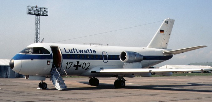 VFW 614: Die Bremer Firma VFW-Fokker baute in den 1970er-Jahren den Kurzstreckenjet VFW 614 mit 44 Plätzen. Neben drei Prototypen und 13 Maschinen für Fluglinien gingen auch drei Jets an die Flugbereitschaft des Bundesministeriums der Verteidigung. Doch staatliche Gelder flossen zunehmend ins Airbus-Programm, so dass die Serienproduktion mit dem Jahr 1977 endete.