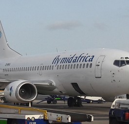 Fly Mid Africa: Für die Verpflegung an Bord sorgt die Firma Newrest.
