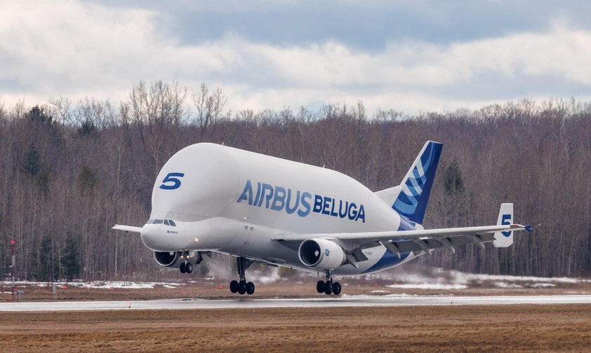airbus beluga st landing mirabel