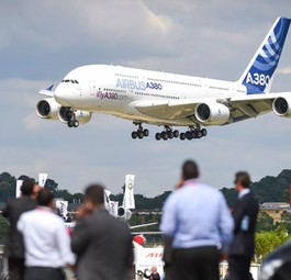 Die Leasinggesellschaft Amedeo stornierte ihre Order über 20 A380, nachdem Airbus das Ende des Superjumbos angekündigt hatte. Gefährdet ist noch die Bestellung der Zweckgesellschaft Air Accord über drei Jets.