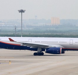 Aeroflot A330 in Shanghai: Nach China darf der russische Airbus nicht mehr fliegen.