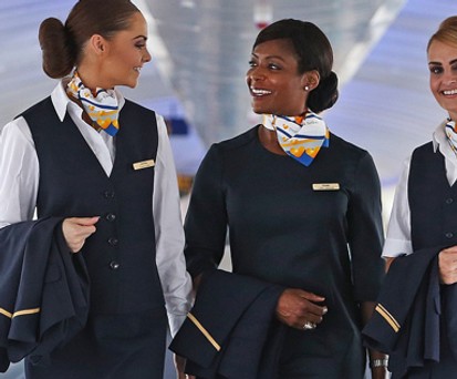 Klassisch und praktisch: So sehen die neuen Uniformen von Thomas Cook Airlines aus.