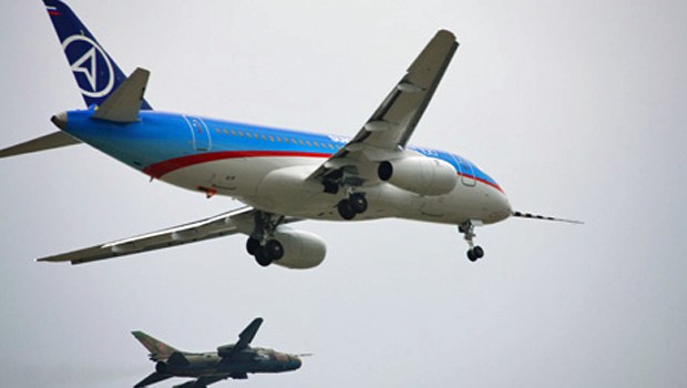 Superjet 100 auf einem Showflug: Bald eine grosse Schwester?