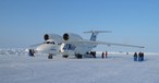 Antonov An-74 beim Eis-Lager Barneo.