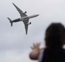 Airbus A350 bei einer Luftfahrtmesse: Bestellt auch Indigo?