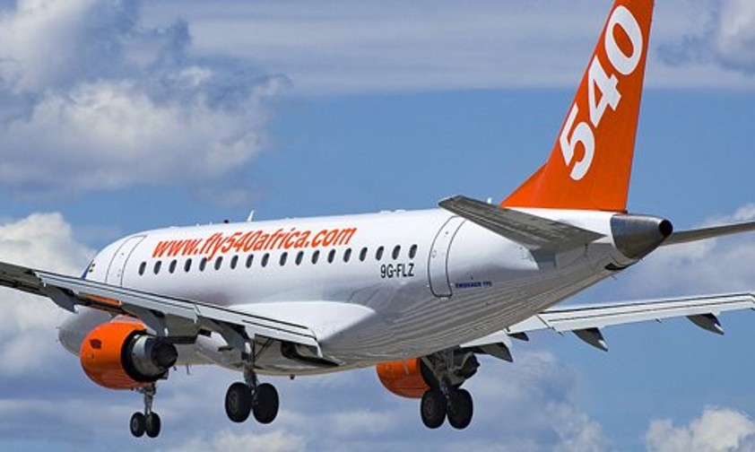 Embraer von Fly540: Fastjet will die Airline in Angola und Ghana umstrukturieren.