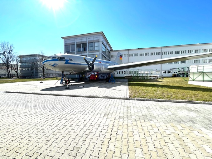 Früher wurden in Dresden einmal Ilyushin I-14 in Lizenz gebaut.