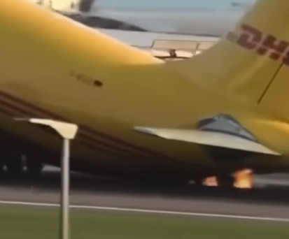 airbus a330 dhl eat tailstrike london