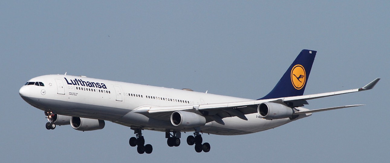 Airbus A340-300 von Lufthansa: Ein solches Flugzeug macht Probleme.