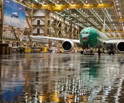 Produktionshalle der Boeing B777: Neue Kundin für Boeing.