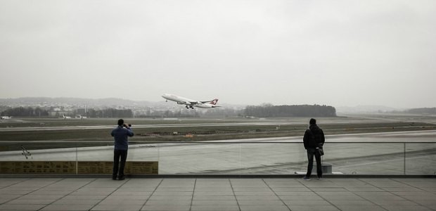 Spotter und aeroTELEGRAPH-Leser Peter Röhricht mag den Flughafen Zürich wegen des Pistendrehkreuzes und der speziellen Rundfahrten für Spotter.