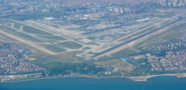 Istanbul Atatürk (2010).
