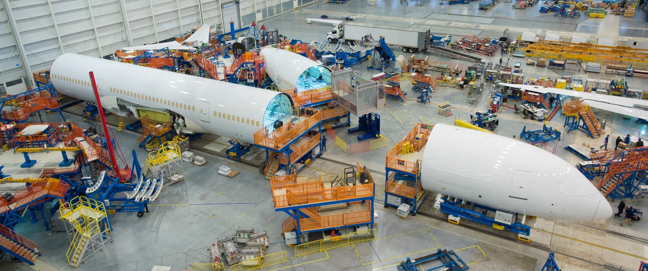 Bau einer Boeing 787-10 im Werk in Charleston: Der Standort soll kräftig wachsen.