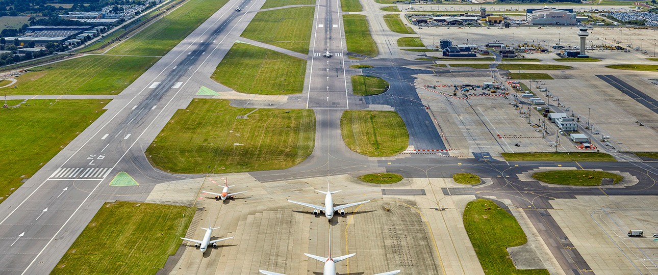Flughafen Gatwick mit beiden Pisten: Die nördliche Piste wird bis 2030 verschoben.