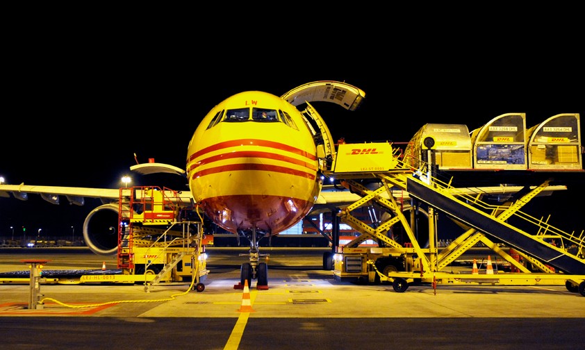 DHL-Frachtflugzeug am Flughafen Leipzig/Halle: Firma will wachsen.