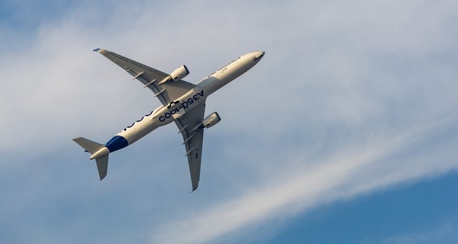 airbus a350 1000 dubai airshow 2025