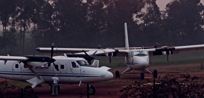 Die Twin Otter von Zimex sind viel in der Welt unterwegs, hier etwas in Uganda.